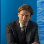 Crispin Glover nega agressão da modelo e processo de fraude como 'fabricação sem mérito'