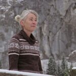 Crítica de 'Forest High': três mulheres escapam do barulho em um sedutor retiro nas montanhas de um filme