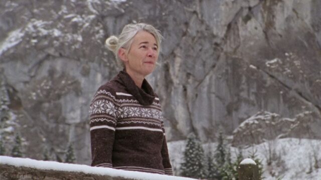 Crítica de 'Forest High': três mulheres escapam do barulho em Crítica de 'Forest High': três mulheres escapam do barulho em um sedutor retiro nas montanhas de um filme