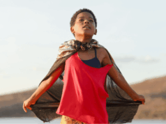 Crítica de ‘Gugu’s World’: Um encantador queer radiante do Brasil que chega à maioridade Crítica de 'Gugu's World': Um encantador queer radiante do Brasil que chega à maioridade