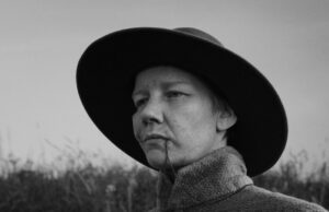 Crítica de ‘Rose’: Sandra Hüller surpreende, novamente, no conto imaculadamente controlado de privilégio de gênero de Markus Schleinzer Crítica de 'Rose': Sandra Hüller surpreende, novamente, no conto imaculadamente controlado de privilégio de gênero de Markus Schleinzer