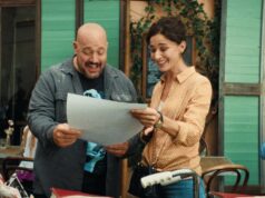 Crítica de ‘Solo Mio’: Kevin James brilha no doce e antiquado Rom-Com “Pillion” (Crédito: Chris Harris/A24)