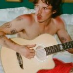 Cruz Beckham completa 21 anos! David Beckham classifica o filho como 'ferozmente leal à família e aos amigos' com uma referência velada ao distanciamento contínuo do Brooklyn enquanto ele lidera homenagens