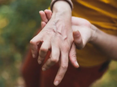 Cuidados geriátricos são um imperativo nacional para o envelhecimento da população da Índia, dizem especialistas Cuidados geriátricos são um imperativo nacional para o envelhecimento da população da Índia, dizem especialistas