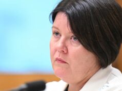 DAFF admite que ‘margens estreitas’ podem forçar a saída dos exportadores em meio a mudanças na recuperação de custos DAFF admite que 'margens estreitas' podem forçar a saída dos exportadores em meio a mudanças na recuperação de custos