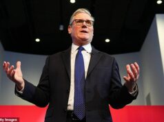 DAN HODGES: Nunca vou ligar minha equipe, Starmer disse uma vez. Tente dizer isso ao trio que ele acabou de jogar debaixo de um ônibus Quando Starmer foi eleito, ele prometeu que lideraria “um governo de serviço” com a missão principal de “restaurar o respeito à política”.