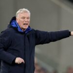 David Moyes pede aos árbitros que reprimam as táticas de 'luta livre' nos escanteios depois de perder para o Man Utd