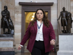 Democrata critica autoridades de imigração como ‘patrulha de escravos’ dos dias modernos Democrata critica autoridades de imigração como 'patrulha de escravos' dos dias modernos