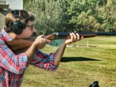 Democratas da Califórnia impõem exigência de curso de treinamento para possíveis compradores de armas Democratas da Califórnia impõem exigência de curso de treinamento para possíveis compradores de armas