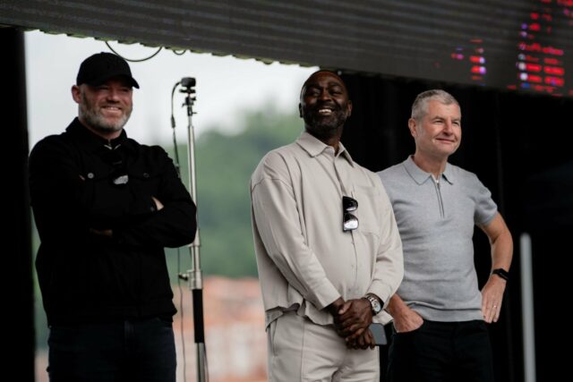 Denis Irwin não hesitou em nomear Rud Van Niselrooy como o melhor finalizador do Manchester United de todos os tempos
