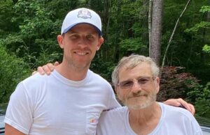 Denny Hamlin, da NASCAR, fala pela primeira vez desde a morte do pai em incêndio doméstico Os investigadores de acidente de avião de Greg Biffle determinam quem estava pilotando a aeronave