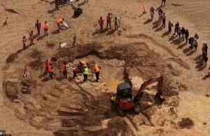 Descoberta incrível na popular praia australiana: ‘É simplesmente alucinante’ O passeio de uma família na praia em dezembro de 2025 levou a uma das descobertas fósseis mais significativas da Austrália