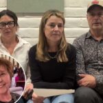 Quatro pessoas sorrindo para uma selfie.