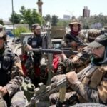 Dezenas de pessoas mortas em ataques paquistaneses no Afeganistão, Talibã ameaça resposta