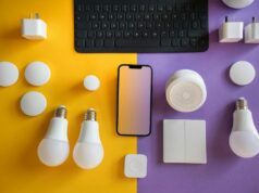 Diário de casa inteligente: planejando minha nova casa inteligente, 13 anos depois Planejando minha nova casa inteligente, 13 anos depois | A imagem mostra uma variedade de dispositivos domésticos inteligentes em um fundo colorido