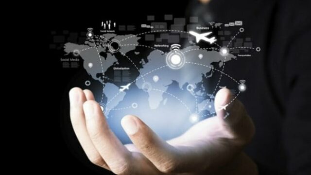 Dicas fáceis para manter os adolescentes seguros ao acessar a Internet
