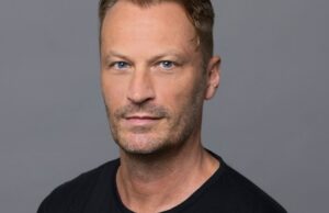 Diretor de entretenimento global da Fremantle, Andrew Llinares, deixando o cargo Diretor de entretenimento global da Fremantle, Andrew Llinares, deixando o cargo