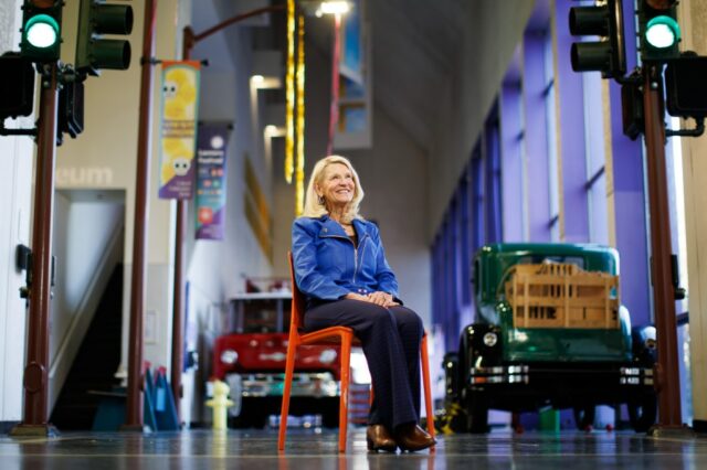 Marilee Jennings, diretora executiva do Children's Discovery Museum of San Jose, está se aposentando após 37 anos na instituição de San Jose. Fotografado em 26 de janeiro de 2026, em San Jose, Califórnia (Dai Sugano/Bay Area News Group)