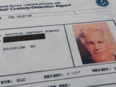 Documentos de Epstein que podem ter identificado vítimas retirados Um documento que foi incluído na divulgação dos arquivos de Jeffrey Epstein pelo Departamento de Justiça dos EUA foi fotografado no domingo, 1º de fevereiro de 2026.
