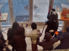 Dois homens de East Bay são culpados de roubo de US$ 1,1 milhão na Heller Jewellers, mas o processo está apenas começando Dois homens de East Bay são culpados de roubo de US$ 1,1 milhão na Heller Jewellers, mas o processo está apenas começando