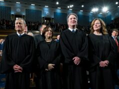 Donald Trump esnobou Amy Coney Barrett na SOTU? O que o vídeo mostra Donald Trump esnobou Amy Coney Barrett na SOTU? O que o vídeo mostra