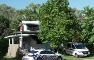 Duas meninas morrem dias após resgate de incêndio em casa em Townsville Duas meninas morrem dias após resgate de incêndio em casa em Townsville