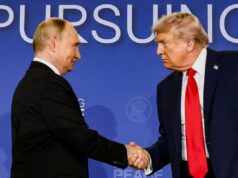 É hora de atacar o mentiroso Putin com MUITOS paus É hora de atacar o mentiroso Putin com MUITOS paus