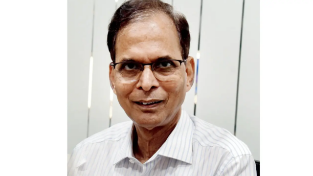 É hora de homenagear os homens marcantes do críquete de Mumbai!
