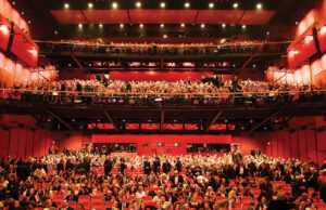 EFM de Berlim começa com histórias de amor guiadas por estrelas enquanto compradores e vendedores procuram filmes novos em um mercado em constante mudança Berlin Film Festival Palast Placeholder