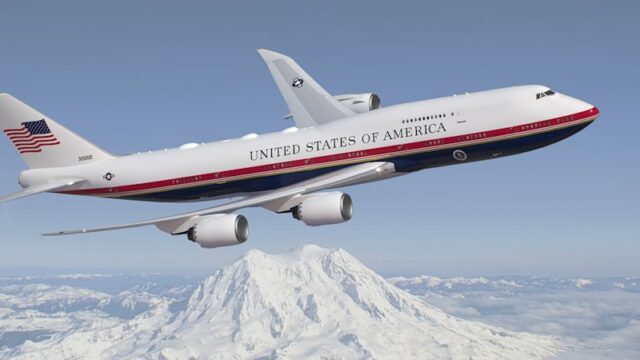 Uma renderização da Boeing mostra o Força Aérea Um voando no novo esquema de cores.