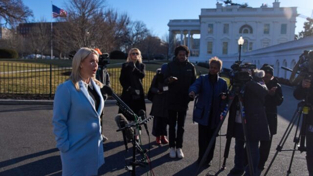 EUA reafirmam que ataques de 2025 'destruíram' o programa nuclear do Irã
