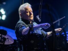 Eagles adicionam duas datas de esfera depois que Don Henley diz que a banda ‘provavelmente’ chegará ao fim este ano Eagles adicionam duas datas de esfera depois que Don Henley diz que a banda ‘provavelmente’ chegará ao fim este ano