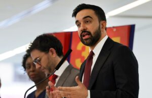 Ei, senhor prefeito: tire o casaco de cosplay e faça a cidade FUNCIONAR Ei, senhor prefeito: tire o casaco de cosplay e faça a cidade FUNCIONAR