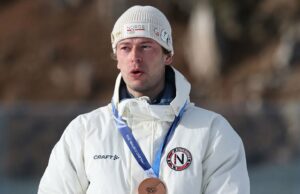 Ei, talvez não peça desculpas por trapacear na frente do mundo inteiro? Ei, talvez não peça desculpas por trapacear na frente do mundo inteiro?