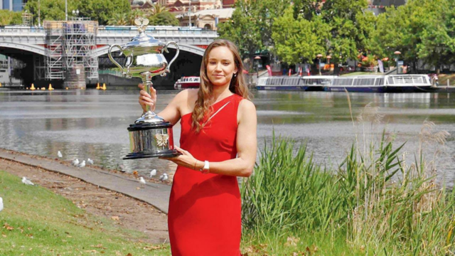 Elena Rybakina derrota as cabeças-de-chave e conquista o título do Aberto da Austrália
