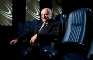 Ellis Jacob, CEO aposentado da Cineplex, será homenageado na CinemaCon Ellis Jacob, CEO aposentado da Cineplex, será homenageado na CinemaCon