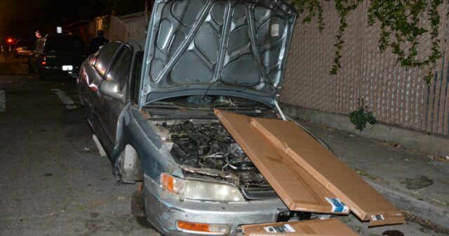 Em um mês, ele completou 18 anos, se formou no Em um mês, ele completou 18 anos, se formou no ensino médio e atirou e matou um homem em Oakland.