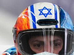 Emissora das Olimpíadas acusa atleta israelense de ‘apoiar o genocídio’ durante transmissão ao vivo Emissora das Olimpíadas acusa atleta israelense de 'apoiar o genocídio' durante transmissão ao vivo