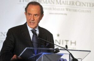 Epstein pressionou o magnata bilionário da mídia para influenciar a cobertura, revelam arquivos E-mail