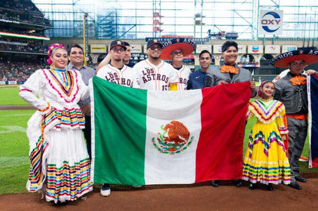 Equipe do México perde Cardinals Gold Glover antes do WBC

