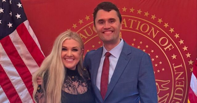 Erika Kirk homenageia o falecido marido Charlie Kirk com uma sincera homenagem de aniversário, 1 mês após sua morte GettyImages 2234104116 1