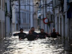 Espanha e Portugal se preparam para nova tempestade depois que enchentes matam 2 pessoas e deslocam 11 mil Espanha e Portugal se preparam para nova tempestade depois que enchentes matam 2 pessoas e deslocam 11 mil