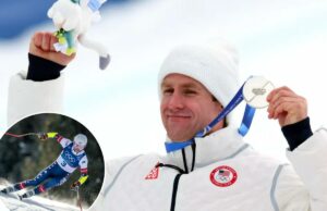 Esquiador dos EUA ganha medalha de prata super-G consecutiva no oportuno aniversário olímpico da família O medalhista de prata Ryan Cochran-Siegle, dos Estados Unidos, comemora no pódio após a corrida super G de esqui alpino masculino durante os Jogos Olímpicos de Inverno Milano Cortina 2026 no Centro de Esqui Stelvio.
