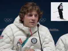Esquiadores da equipe dos EUA provocam apelos ao boicote olímpico depois de dizerem que têm “emoções confusas” sobre representar a América Esquiador de estilo livre da equipe dos EUA em uma coletiva de imprensa.