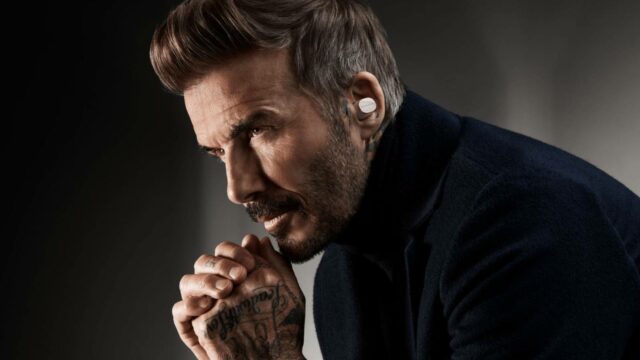 Fones de ouvido Bluetooth sem fio Bowers & Wilkins Pi8 com cancelamento de ruído ativo