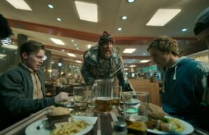 Estamos todos condenados, mas uma sátira astuta de ficção científica, ‘Boa sorte, divirta-se, não morra’, oferece palavras de despedida Estamos todos condenados, mas uma sátira astuta de ficção científica, 'Boa sorte, divirta-se, não morra', oferece palavras de despedida