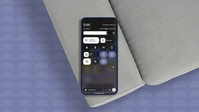 Este aplicativo transformou a aba de notificações do meu Android Close da tela de um smartphone exibindo o painel Configurações rápidas do Android, com o logotipo do Android visível na parte inferior