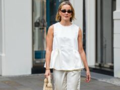 Estes itens básicos da moda confortável e chique disfarçam secretamente a parte superior do muffin tops fluidos