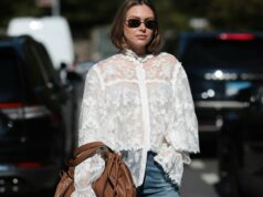 Estou sempre com calor – estou trocando malhas pesadas por blusas de primavera lisonjeiras Calças de viagem