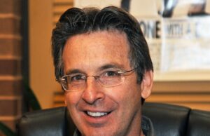 Estrela de ‘Lizzie McGuire’, Robert Carradine, morre aos 71 anos Robert Carradine getty 4